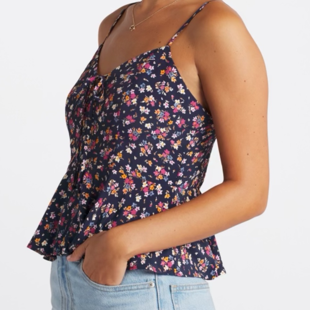 Tallie Cropped Sweetheart Cami - Picture 7 of 8